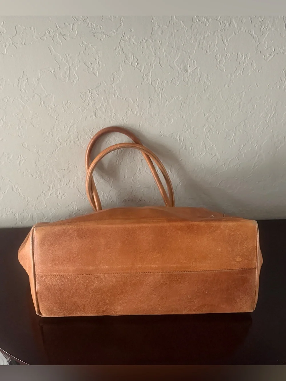 Bed Stu Distressed Dark Light Brown Large Leather Weekender Tote Pristine - Picture 4 of 9